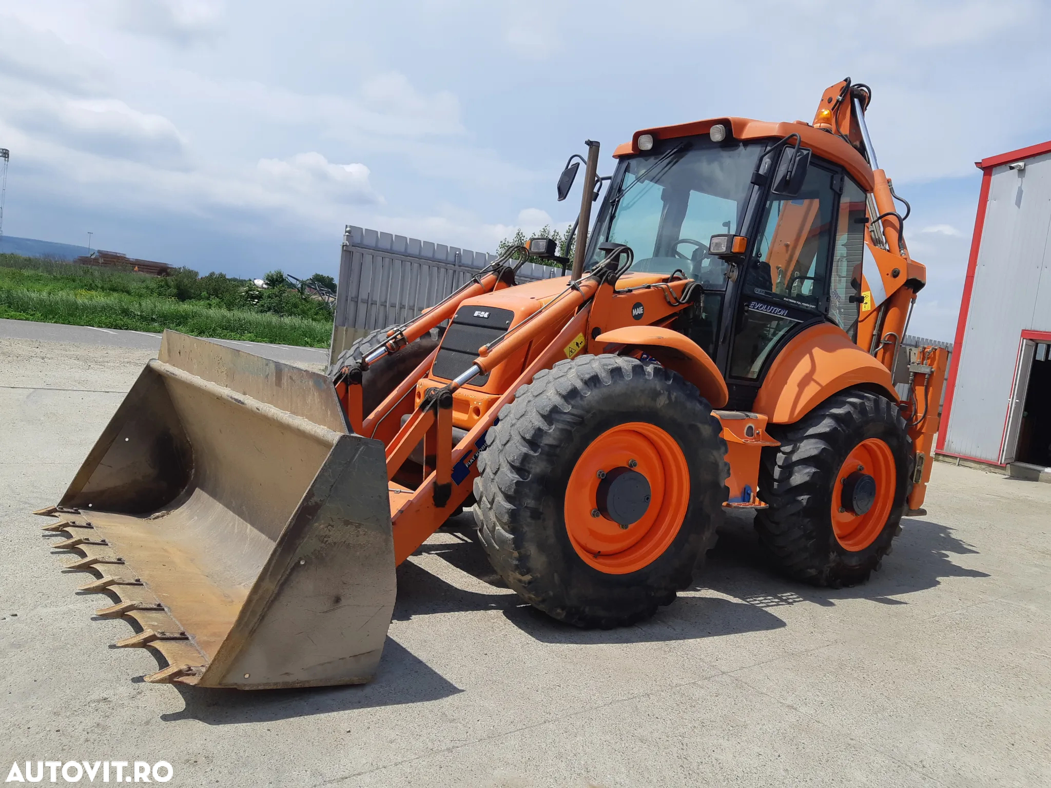 FIAT KOBELCO B200 - 6