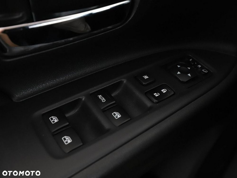 Mitsubishi Outlander 2.0 2WD SUV-Star - 33