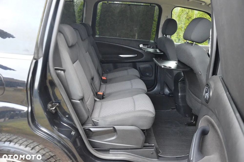 Ford Galaxy 2.0 TDCi Ghia - 32