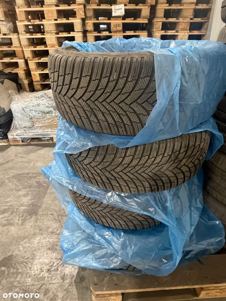 Volkswagen Multivan L1 Atlantis 4Motion - 34