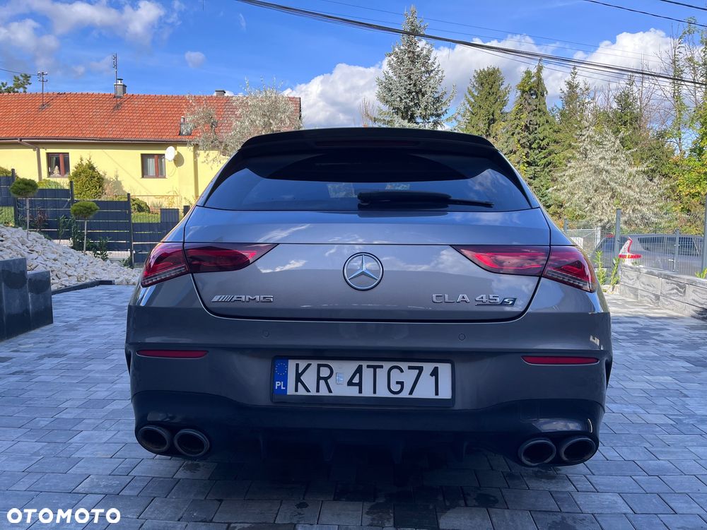 Mercedes-Benz CLA - 4