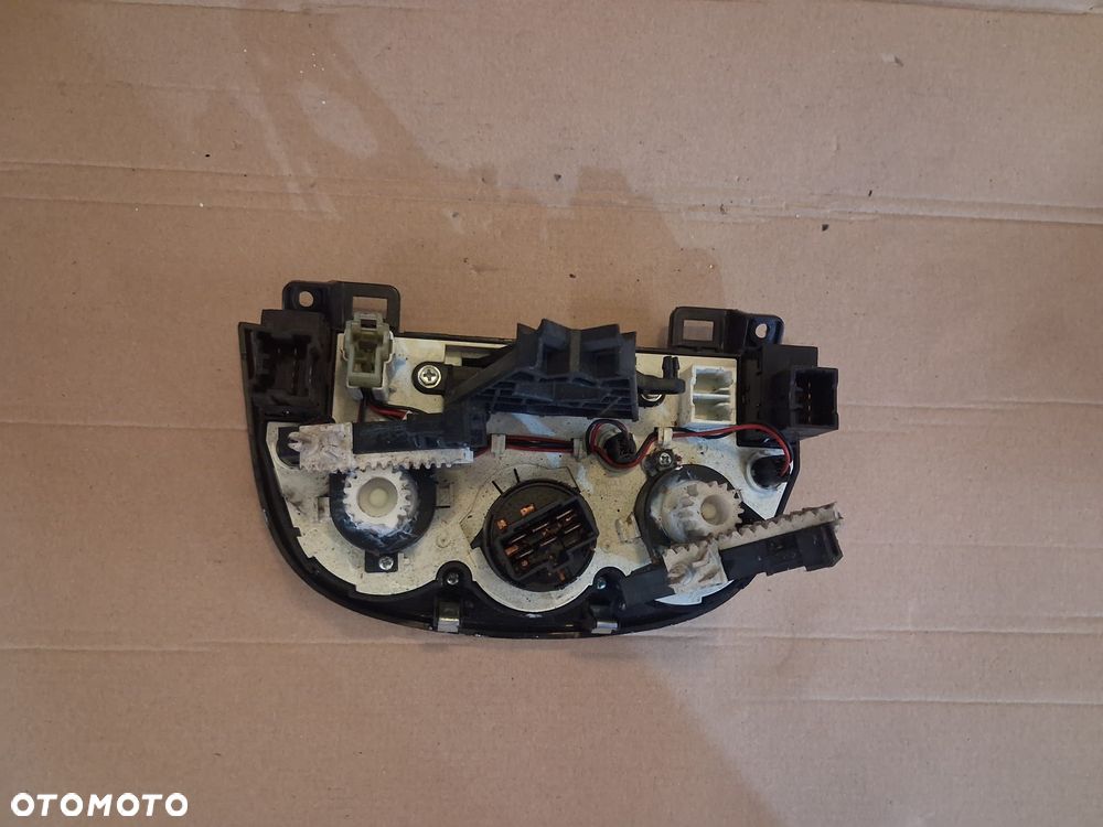 Panel sterowania nawiewem PEUGEOT 206  OE - 2