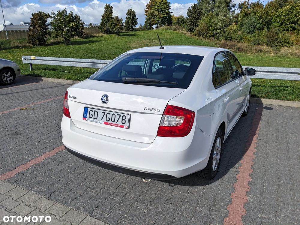 Skoda RAPID - 26