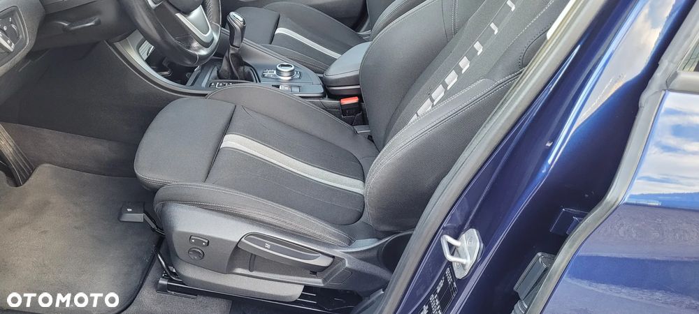 BMW X1 sDrive18d xLine - 13