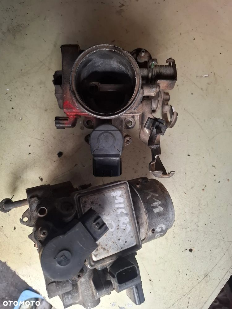 Nissan Micra K11 przepustnica 1,0 krokowy - 1