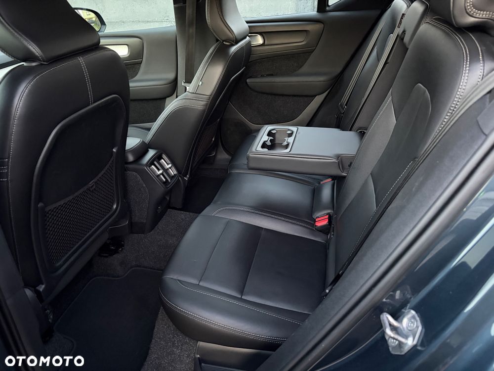 Volvo XC 40 D3 Momentum Pro - 8