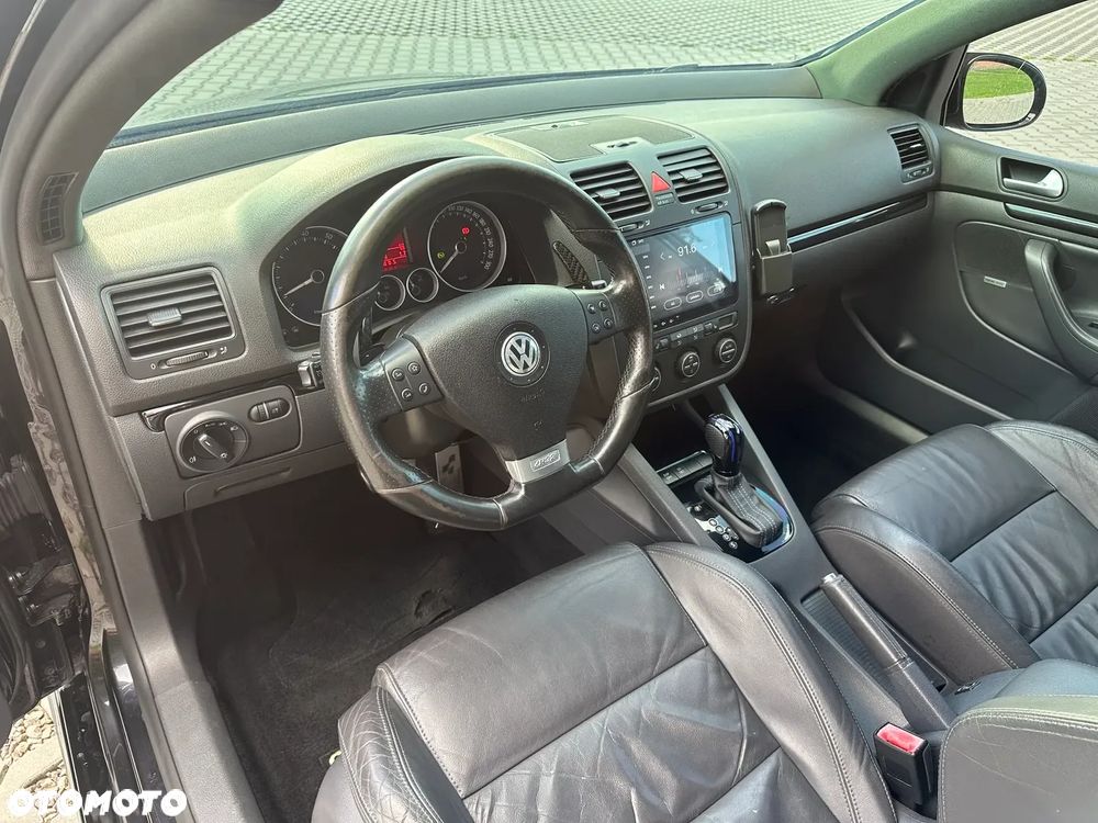 Volkswagen Golf V R32 DSG - 8