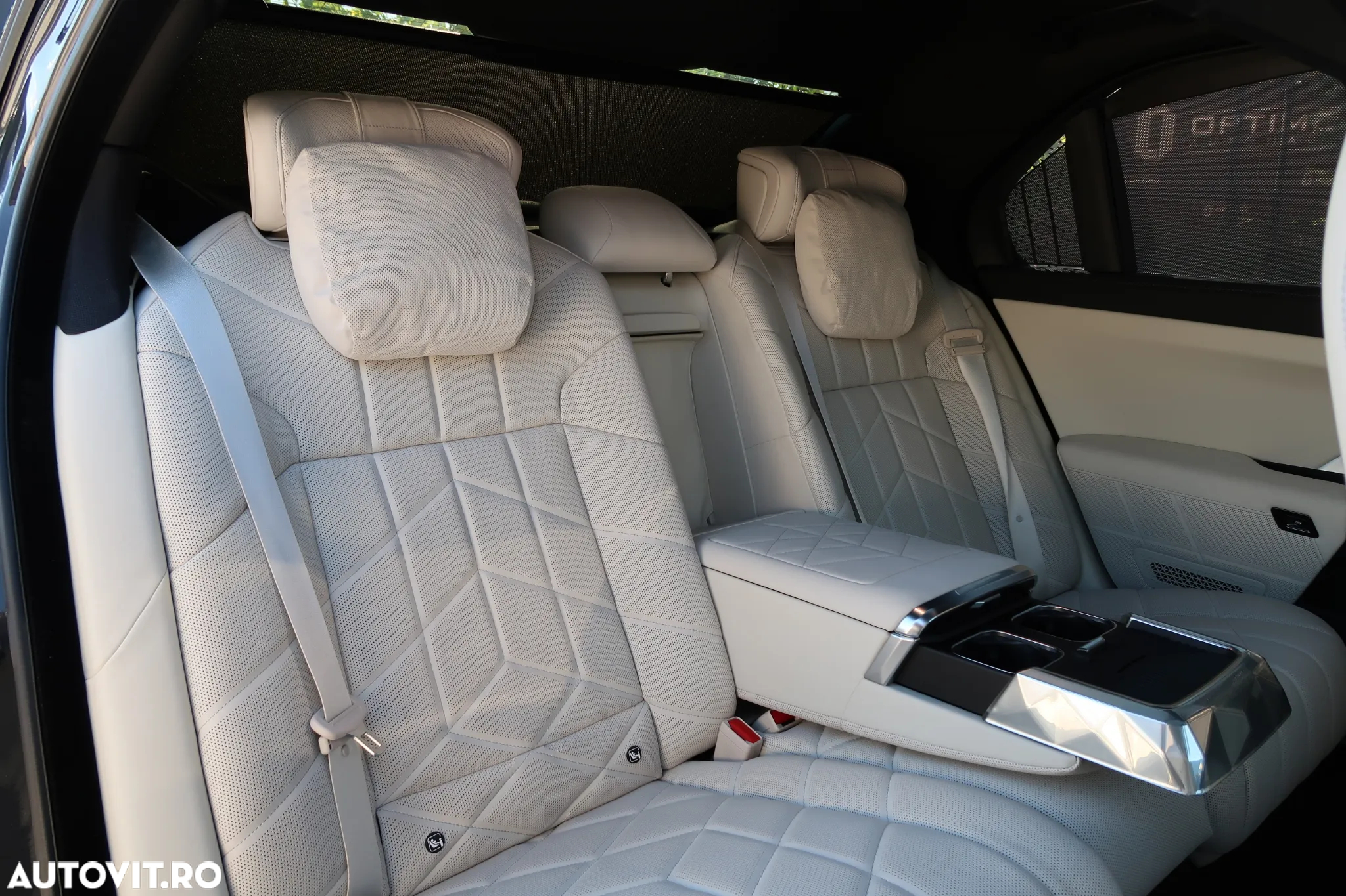 BMW M7 M760e xDrive AT PHEV - 16