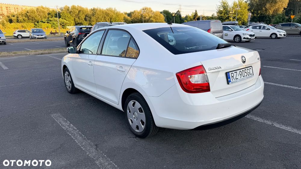 Skoda RAPID 1.2 TSI Active - 8
