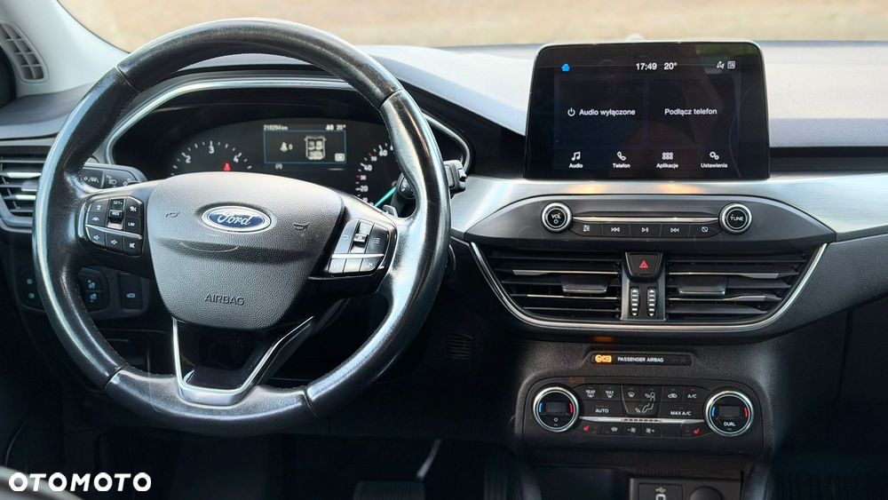 Ford Focus - 30