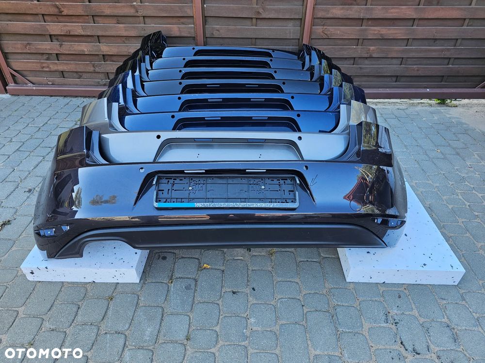 VW GOLF VII HB TYŁ 5G6807421 - 8