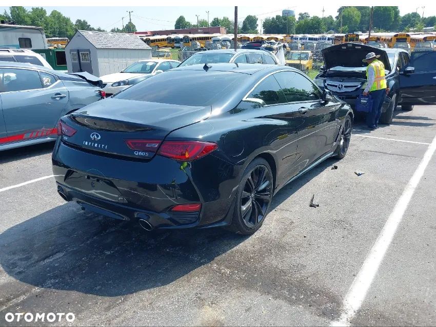 Infiniti Q60 3.0t AWD Sport Tech - 4