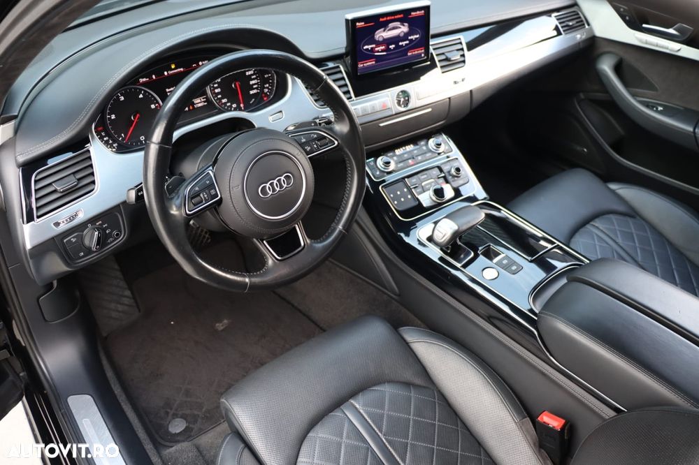 Audi A8 - 3