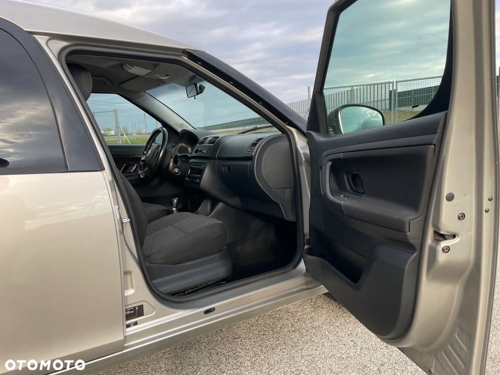 Skoda Roomster 1.4 16V Ambition - 13