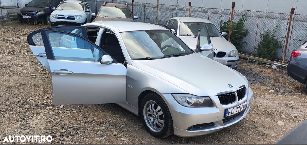 BMW Seria 3 325xi - 29