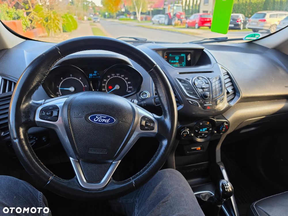 Ford EcoSport - 13