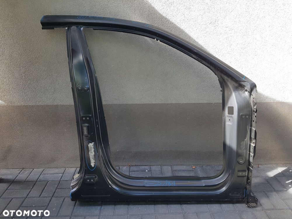 audi q8 sq8 rama prawy próg słupek bok poszycie 4m8809840 - 1