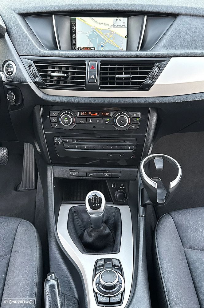 BMW X1 sDrive16d Sport Line - 10