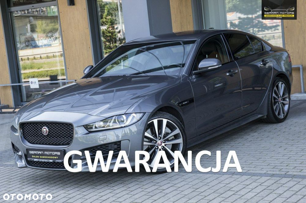 Jaguar XE - 1