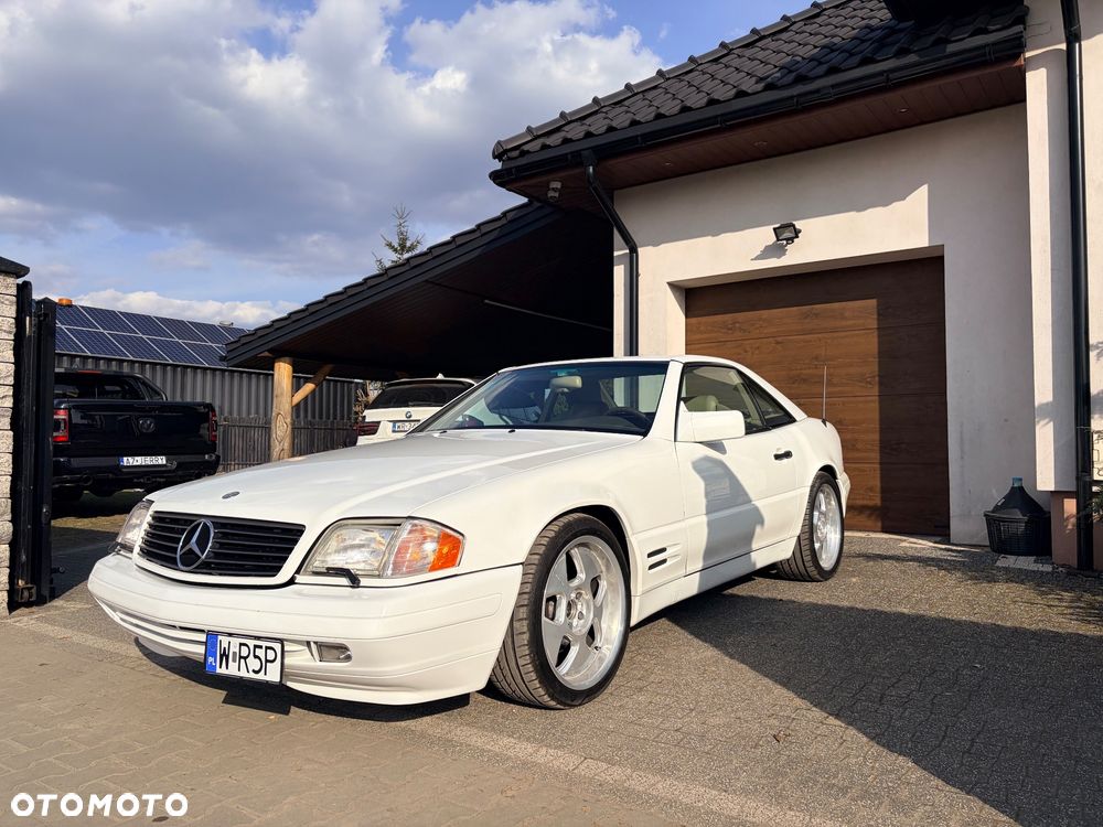 Mercedes-Benz SL - 21