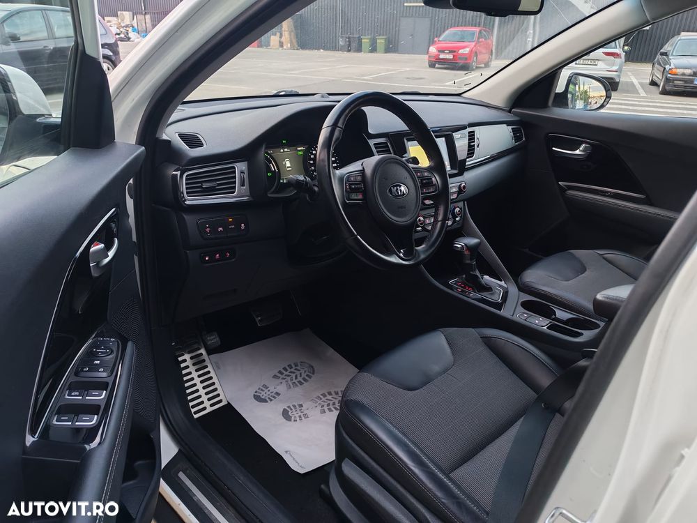 Kia Niro 1.6 GDI PHEV 2WD Aut. Edition 7 - 8