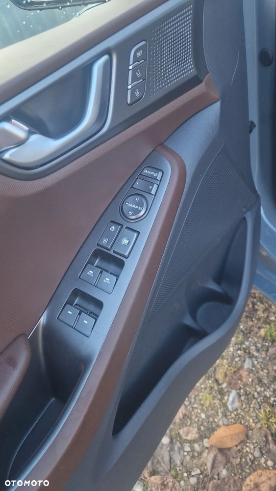 Hyundai IONIQ Plug-in hybrid Platinum - 18