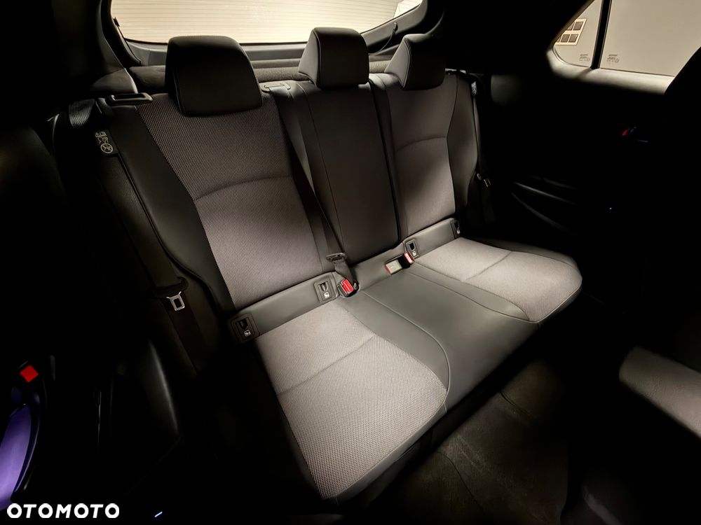 Toyota C-HR 1.8 Hybrid Executive - 32