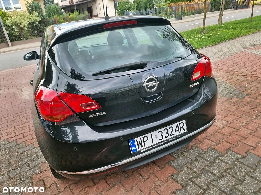 Opel Astra 1.4 Turbo Edition - 24