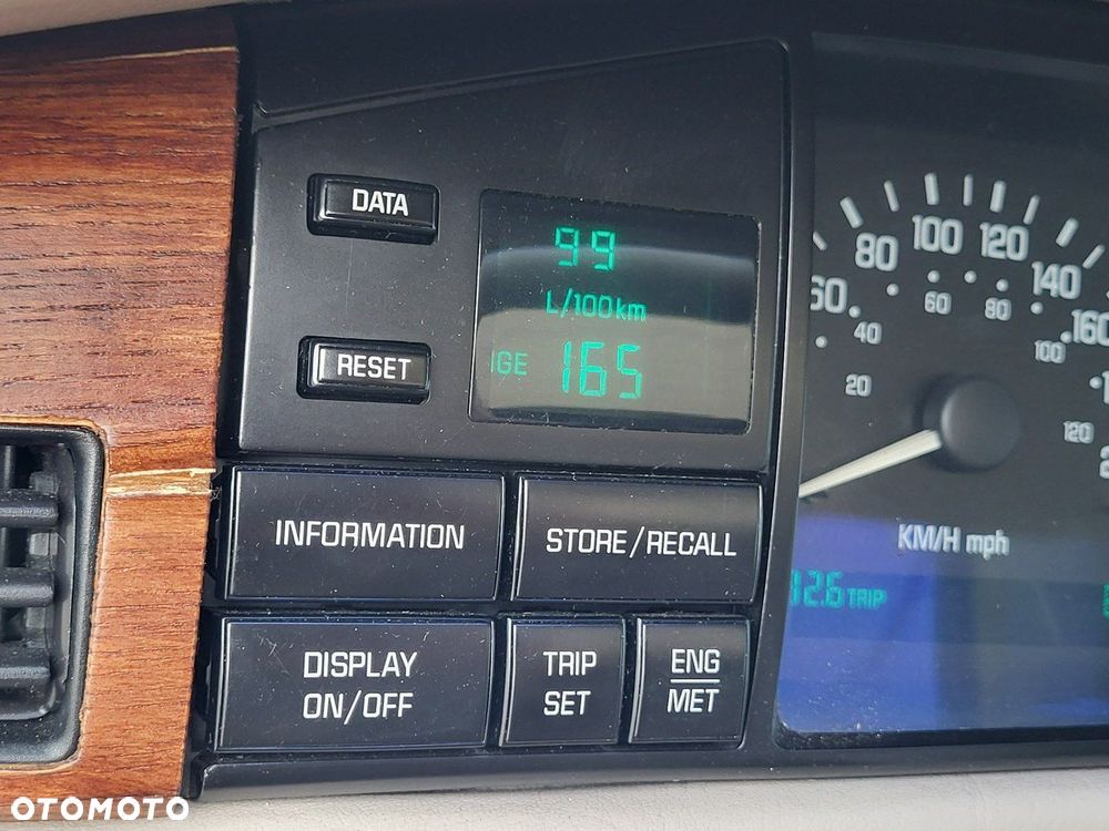 Cadillac Seville - 30