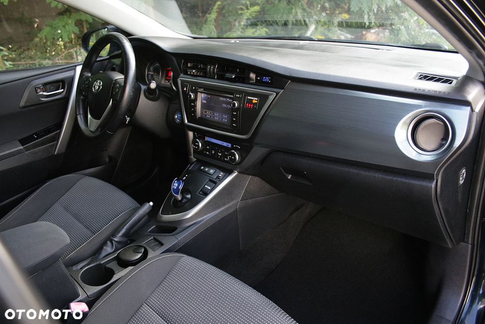 Toyota Auris - 16