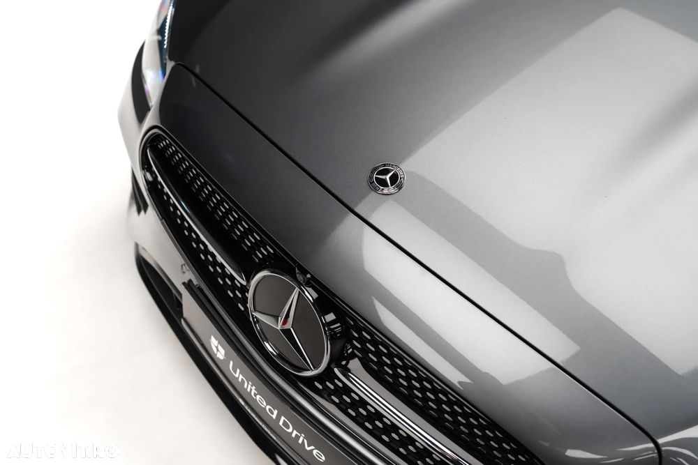 Mercedes-Benz E 220 d 4MATIC 9G-TRONIC AMG Line - 6