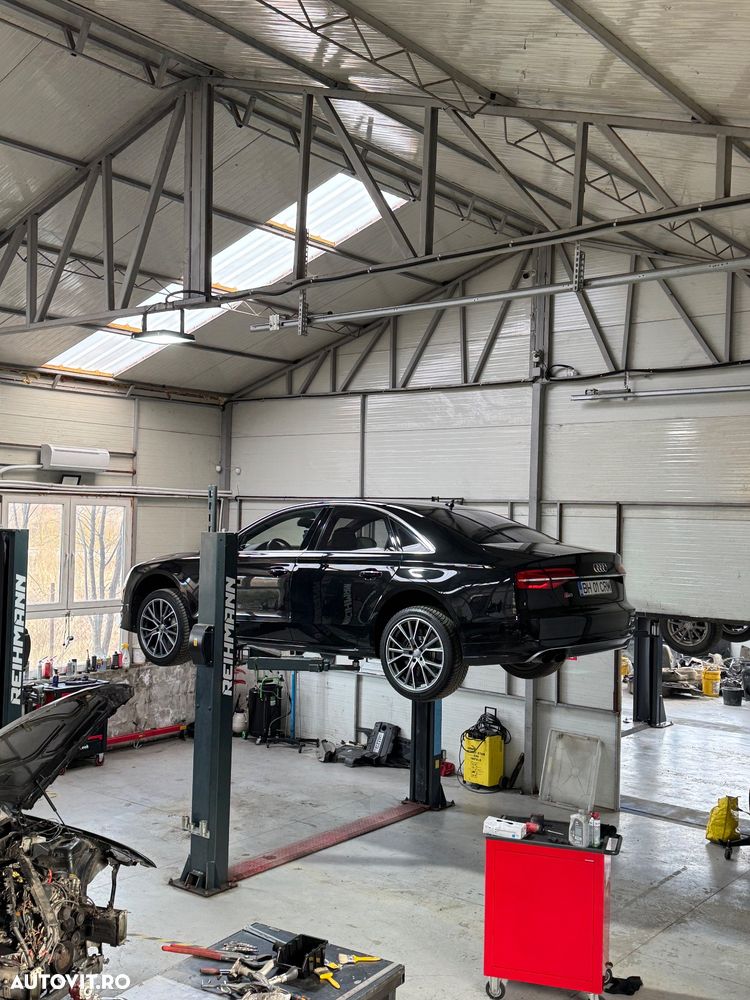 Audi S8 - 13
