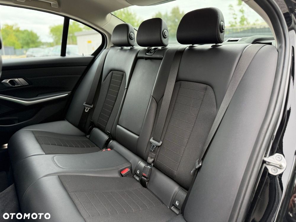 BMW Seria 3 - 11