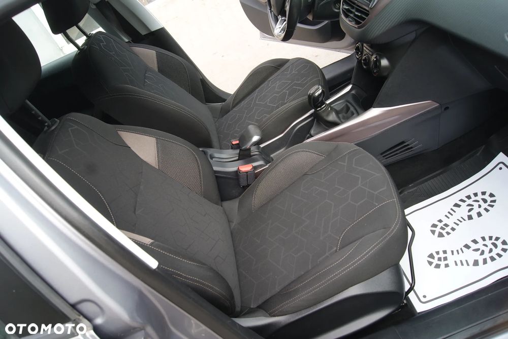 Peugeot 2008 1.2 Pure Tech Style - 19