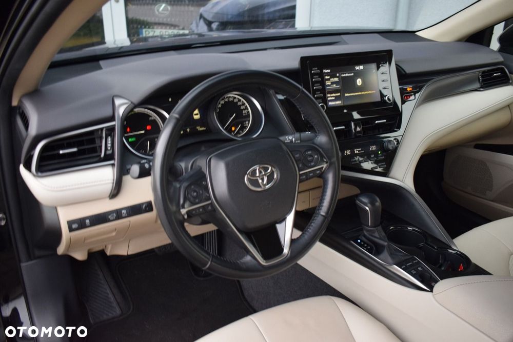 Toyota Camry 2.5 Hybrid Comfort CVT - 11