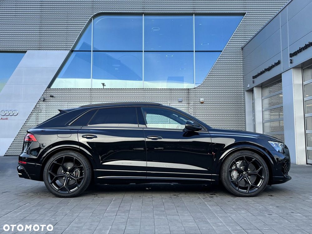 Audi RS Q8 - 2