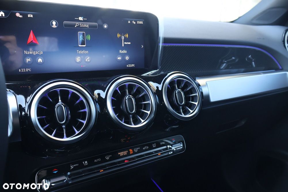 Mercedes-Benz GLB - 30