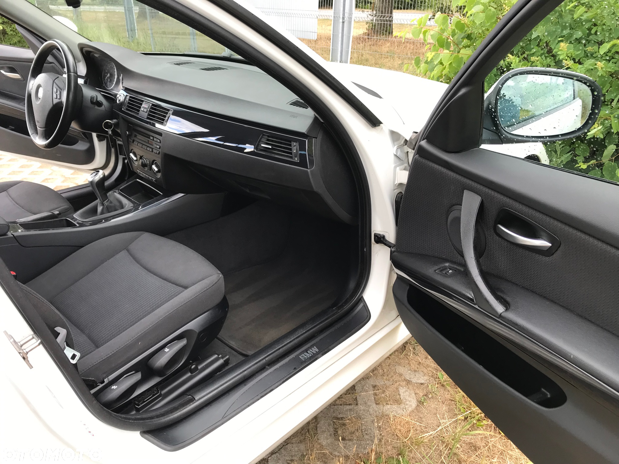BMW Seria 3 318i - 10