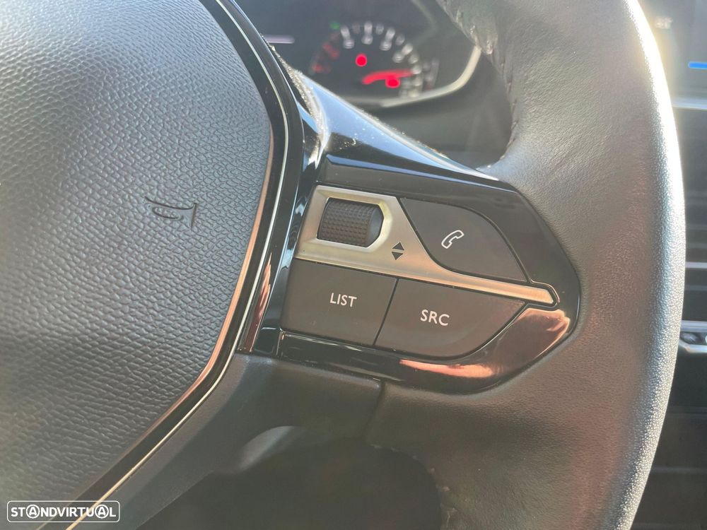 Peugeot 208 1.2 PureTech Allure - 21