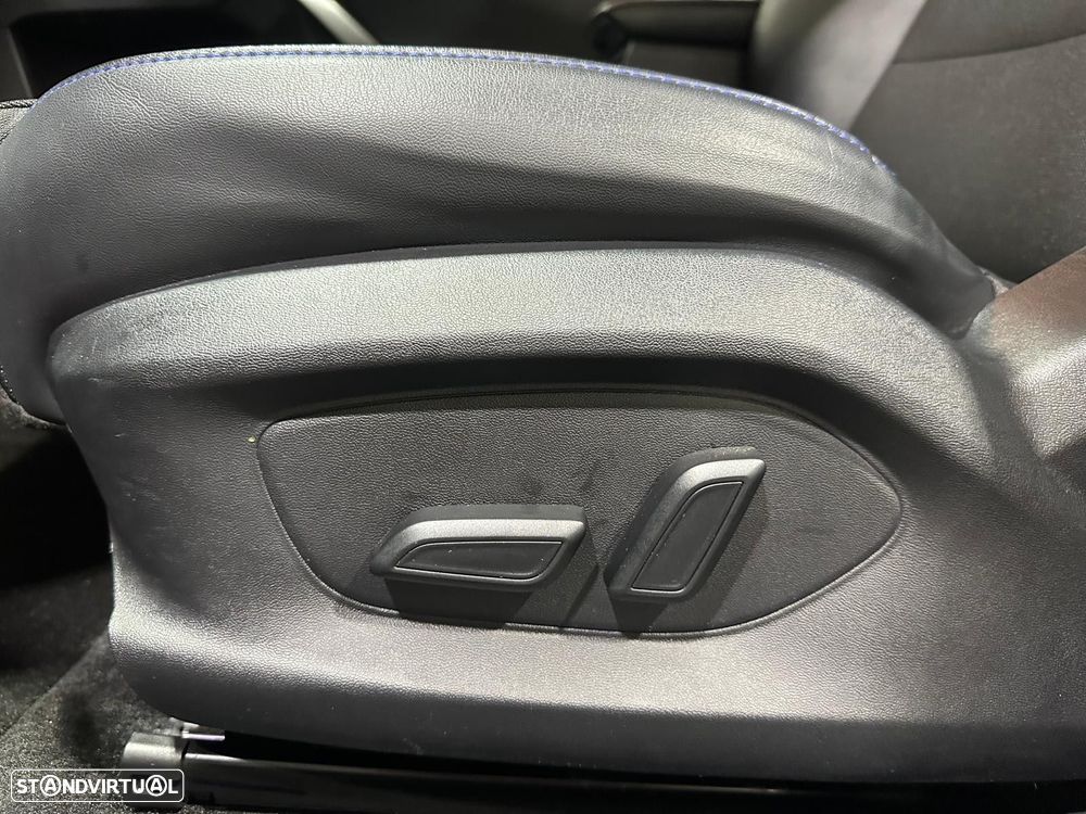 MG MG4 64 kWh Luxury - 47