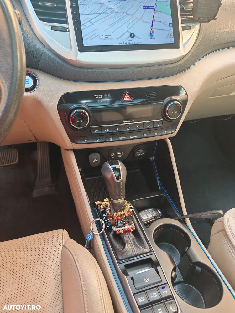 Hyundai Tucson 2.0 CRDI 4WD 6AT Luxury Pack+ - 7
