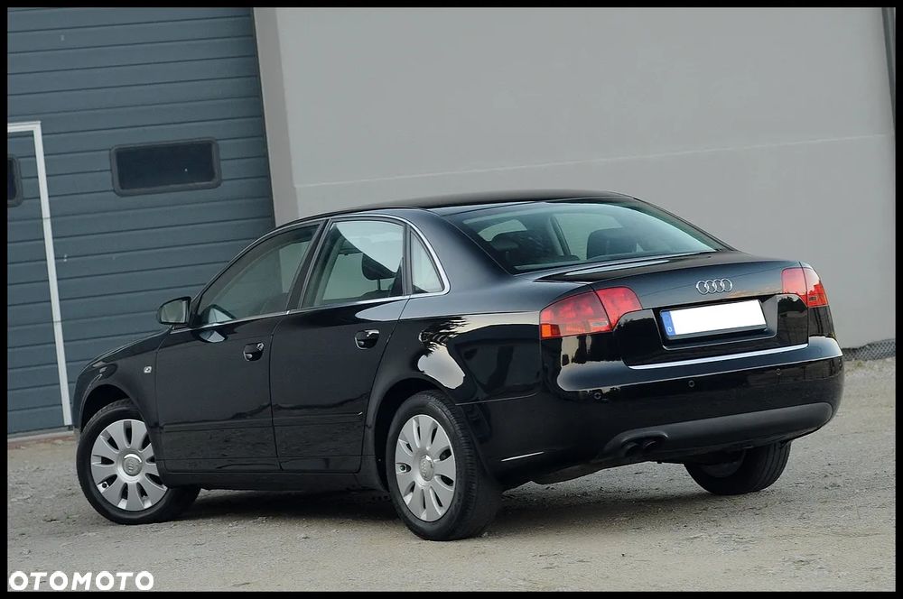 Audi A4 Limousine - 19