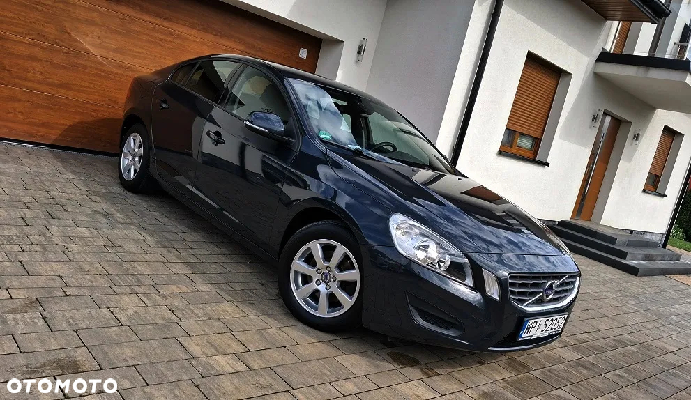 Volvo S60 - 4