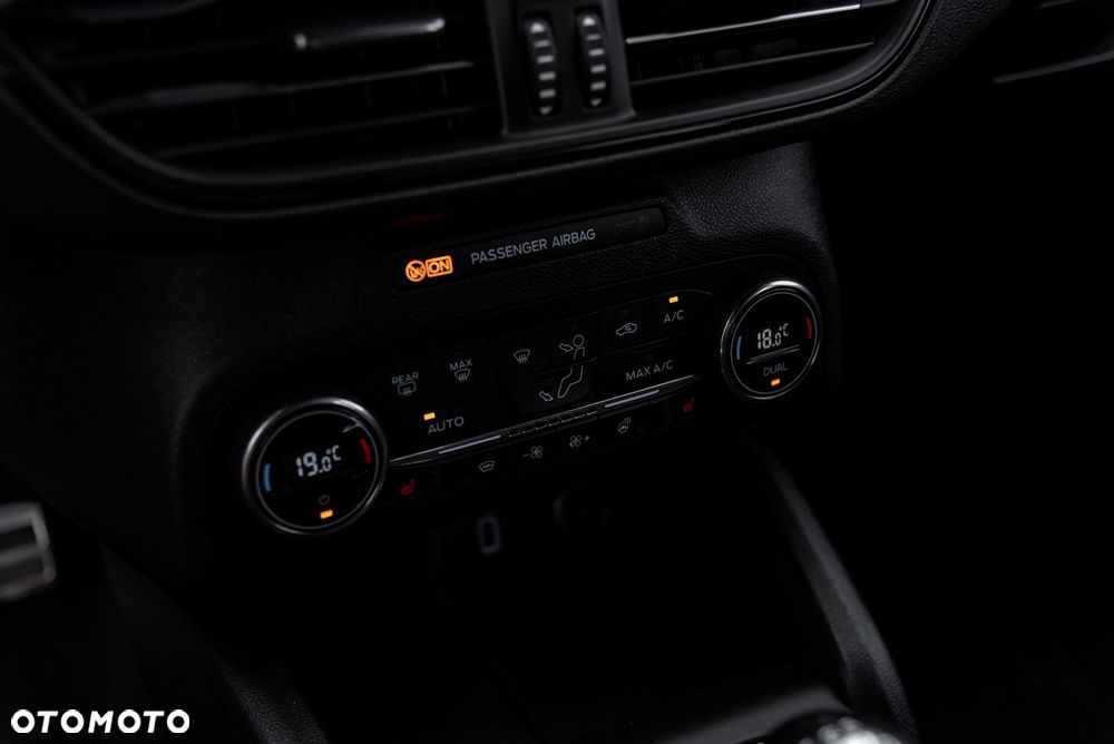Ford Focus 1.0 EcoBoost Start-Stopp-System ST-LINE - 37