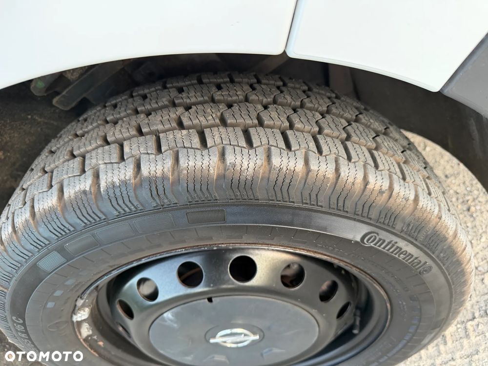 Opel VIVARO*100%oryginał*klima*pełbny blaszak*DUŻO ZDJĘĆ - 7