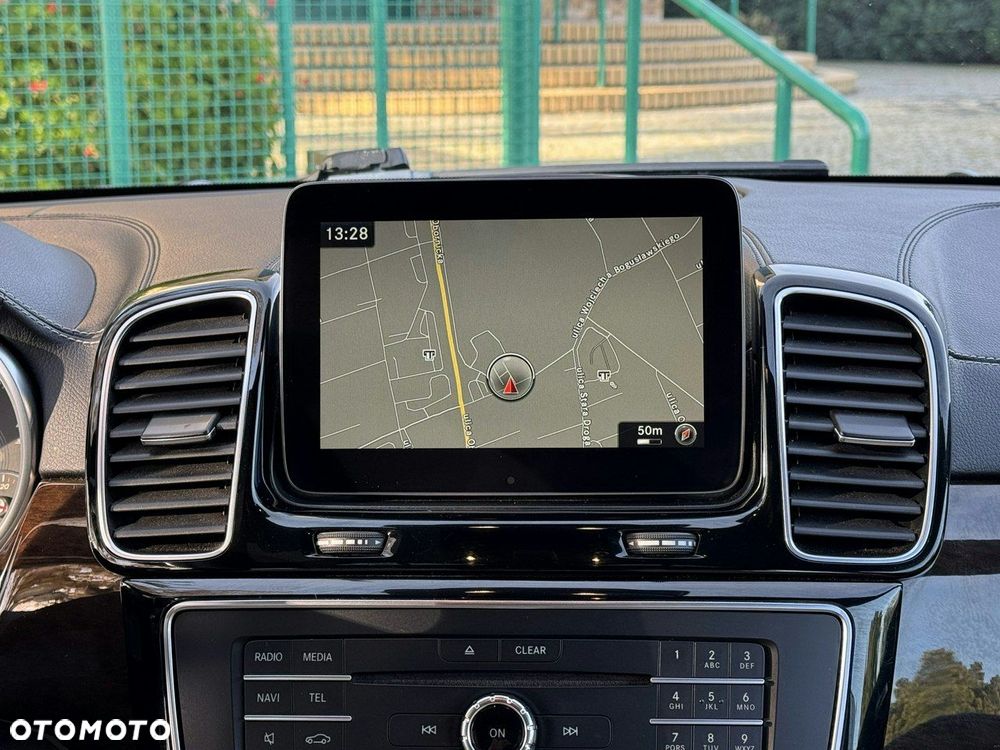 Mercedes-Benz GLS - 30