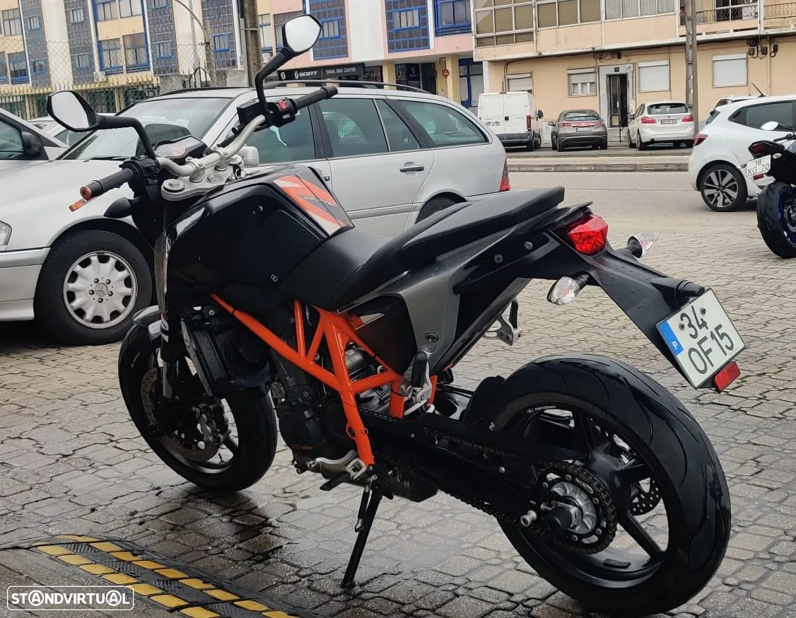 KTM Duke 690 - 8
