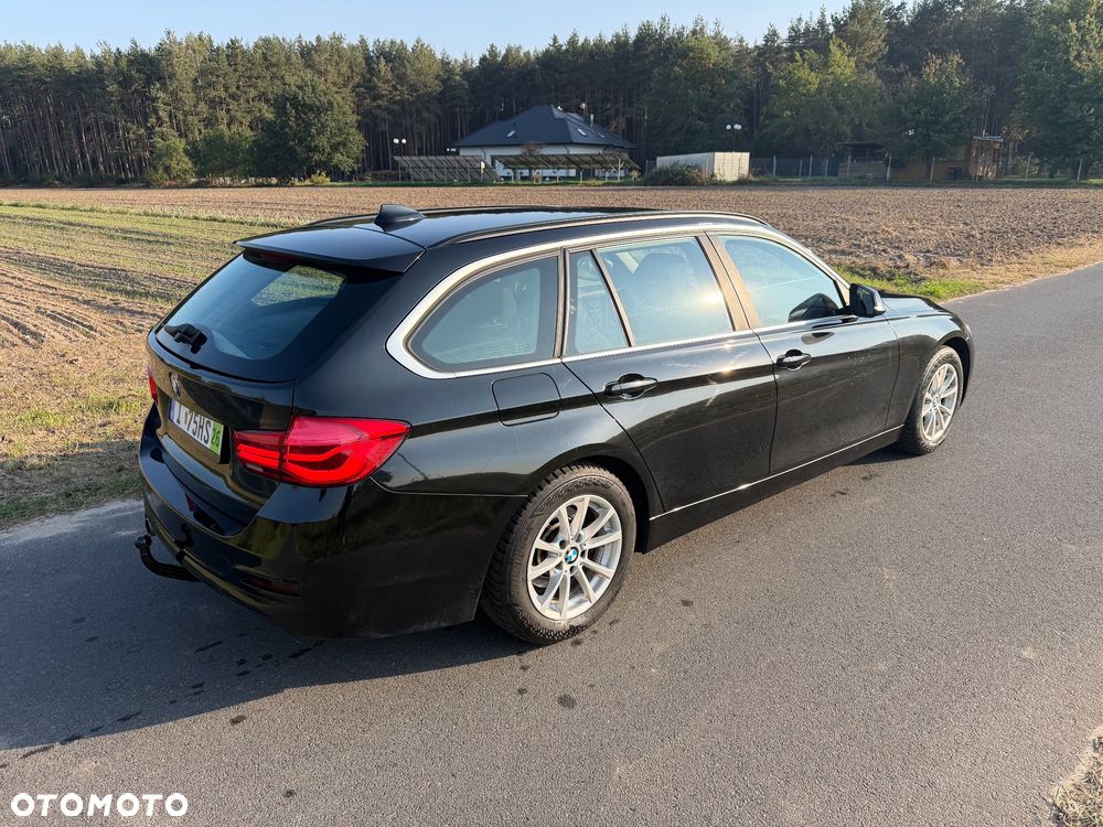 BMW Seria 3 320d Luxury Line - 6