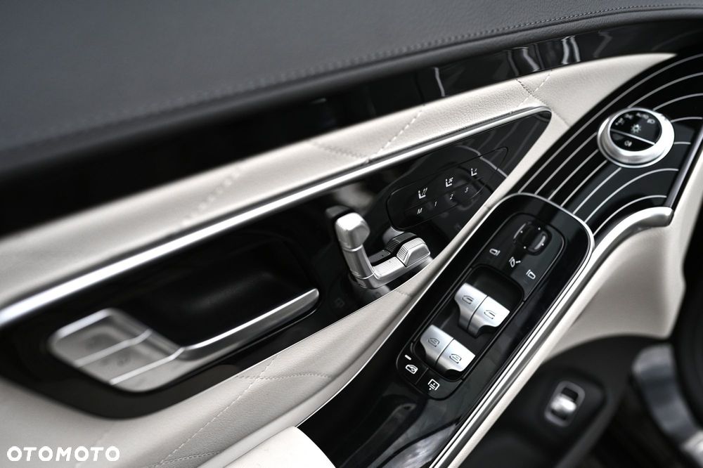 Mercedes-Benz Klasa S 400 d 4-Matic AMG Line 9G-TRONIC - 26