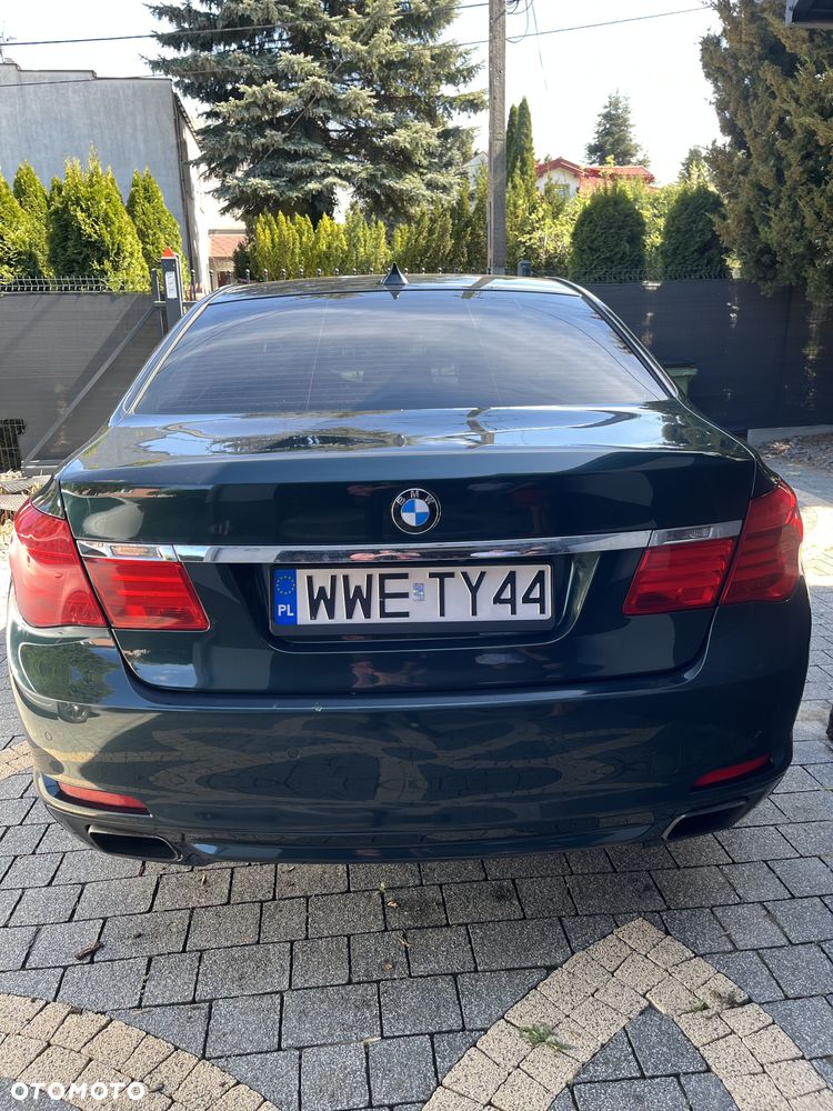 BMW Seria 7 740i - 21